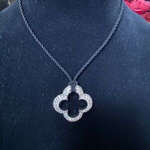 Elegant Silver Clover Pave Chrystal Pendant Necklace